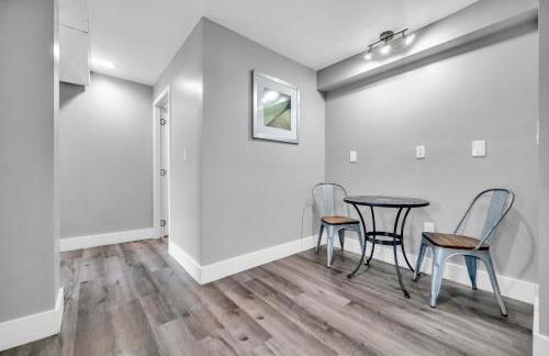 Cle Suites 3BR 2BA 5 min Walk to Cle Clinic Unit 1 - Foto 8