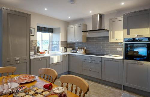 Falcon Steading - Photo 4