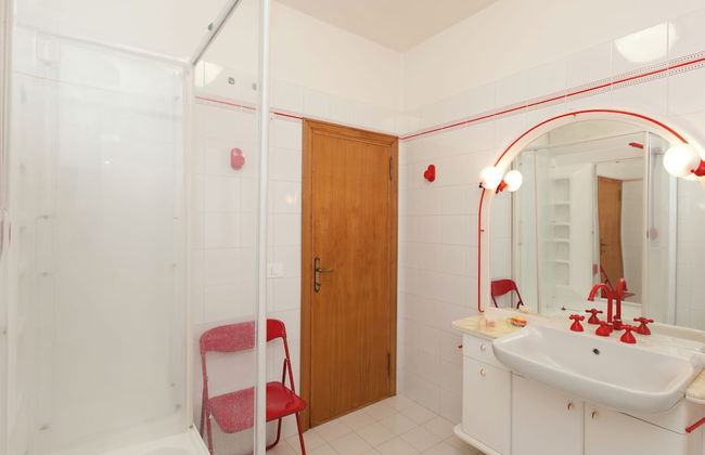 Belvilla by Oyo Beatrice - Photo 14