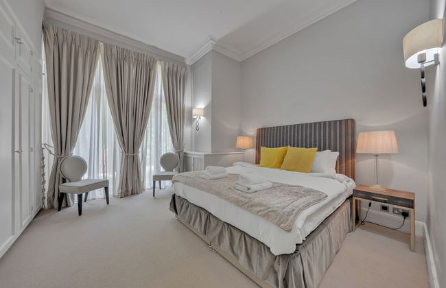 The Knightsbridge Residences - Photo 20