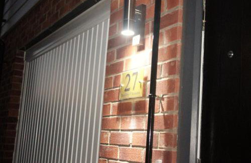 StayNEC Coach House Birmingham - For Company, Contractor & Leisure Stays - NEC, HS2, JLR, Airport - Foto 21