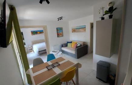 T2, 50m du lac, PISCINE, WIFI, jardin terrasse sans vis-à-vis, 1 à 4 pers - Foto 1