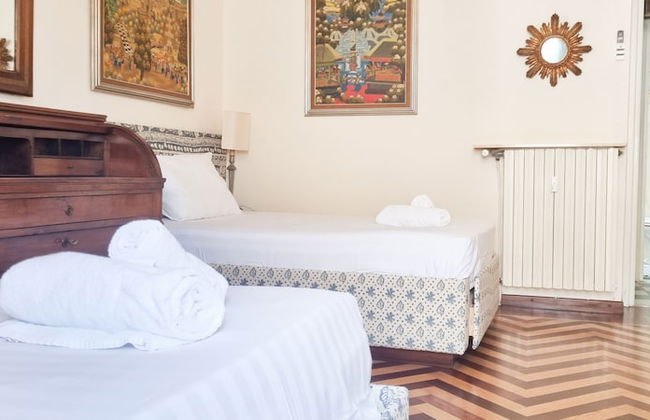 JOIVY Vintage And Gorgeous 2-Bed Flat Near Sforzesco Castle - Photo 8