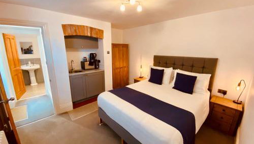 Carlton Guest Suites - Weymouth - Foto 3, wardrobe