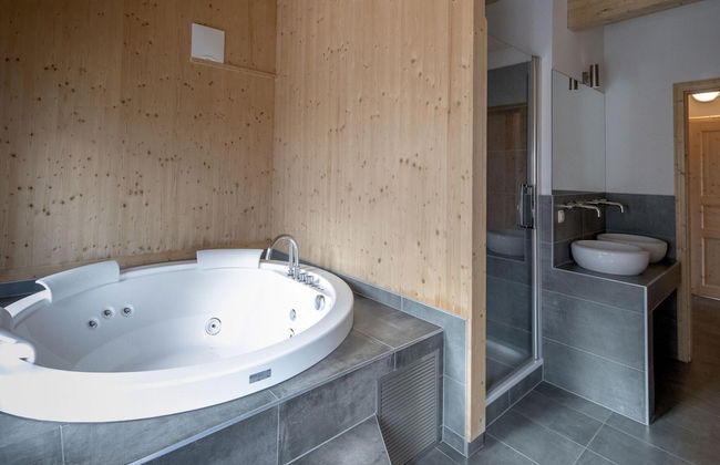 Chalet in Alps Near Ski Resort & Forest - Photo 11