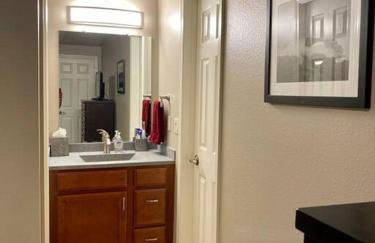 Hidden Gem in SE Boise with hot tub and wood burning fireplace - Foto 10