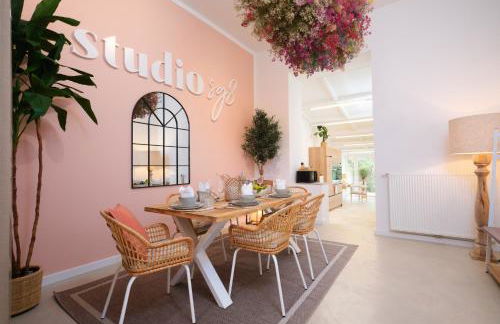 Park Avenue Apartments - Dom mit Stil - Küche - Parkplatz - WLAN - 65 Zoll TV - NETFLIX - Foto 1