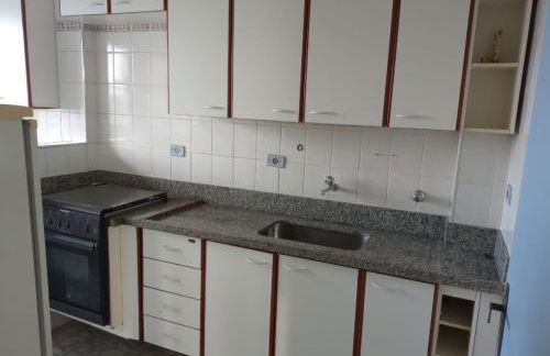 AP Guarujá Enseada lado praia com piscina, lazer completo - Foto 8