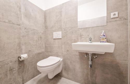 Tolstov Apartments - 3 , 4 and 5 Room Apartments - 20 Min zur Messe DUS - Foto 64