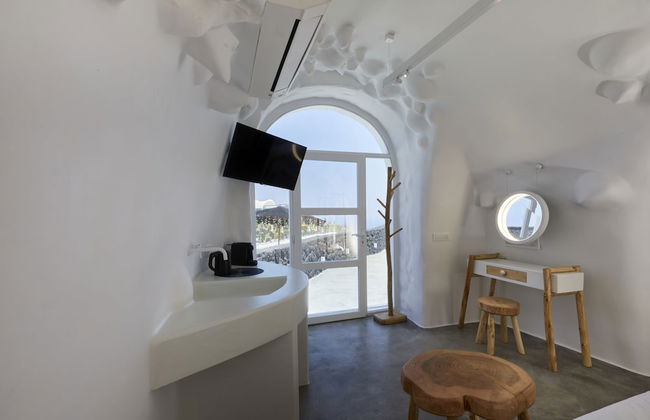 Theano Cave Suites & Villas - Photo 30