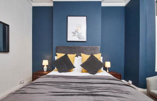 BIG Contractor House in Leamington Spa with 7 Beds by PureStay - 14 Night min! - Foto 32