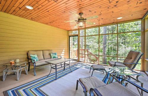 Nekoosa Golf Course Retreat with Hot Tub! - Foto 3