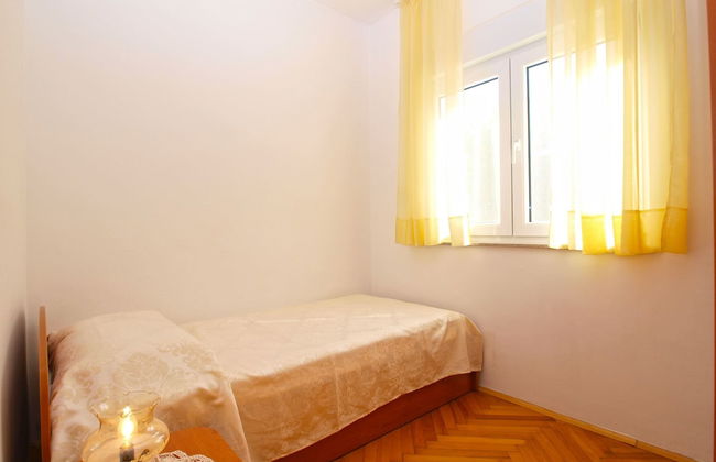 House 1201 - Photo 5