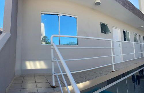 AP FRENTE À PRAÇA BEM LOCALIZADO 02 - Foto 2