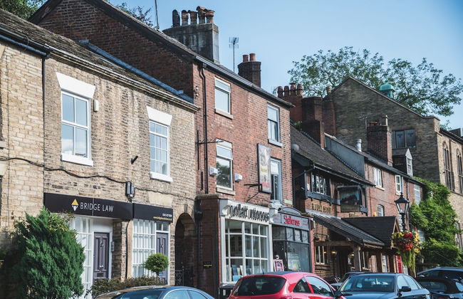 Town Street Apartment - Photo 24