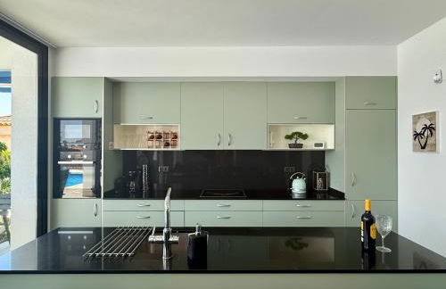 Luxury villa with large swimming pool and outdoor area - Foto 42