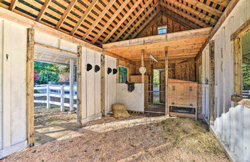 The Cedars Spacious Group Getaway in Snohomish - Photo 39