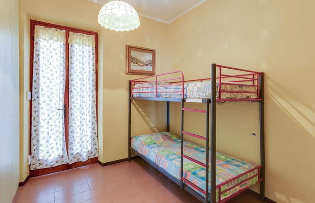 Villa in Torri del Benaco With Lake Garda Views - Photo 3