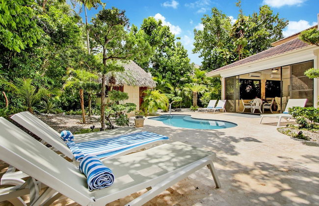 Beautiful Villa Tortuga at Puntacana Resort Club Pool Garden Golf Cart Maid - Photo 1