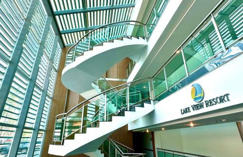 Casa Ipê - Beira lago- Lake View - Foto 18