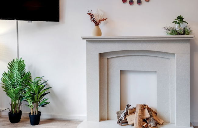 Bourne Court Attractive 1 bdrm Apartment - Photo 17