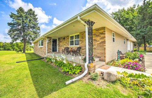 Bloomington Family Home - Private Deck and Yard - Foto 28