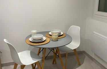 Chez Julie petit appartement une chambre rez jardin maison - Foto 11