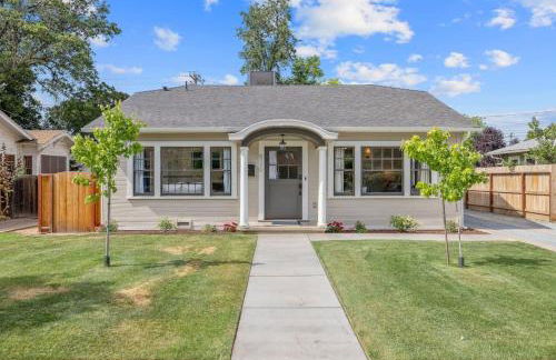 2 bed, 2 bath, historic beauty, walk downtown - Foto 2