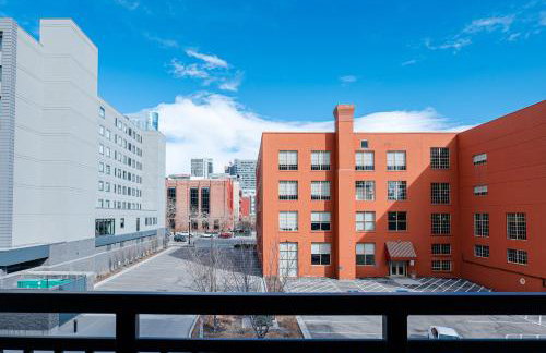 Convention Ctr Style-2BR Pool,Hot Tub,Gym,Theatre - Foto 12