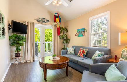Parrot Perch by Avantstay Old Town Key West w/ Shared Pool Month-long Stays Only - Foto 12
