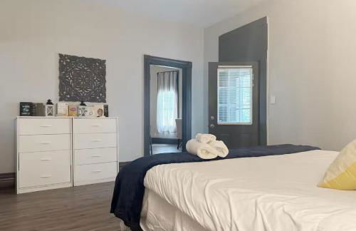 Suite Home Indiana Apartments - Photo 56