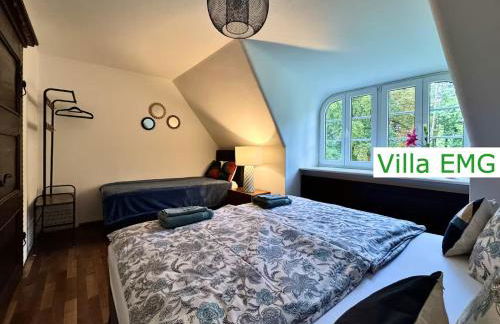 Luxus Ferienhaus Villa EMG München in Moosburg mit Pool, SPA, Kamin, Wald, See für Familien Gruppen bis 24 Personen - Foto 48