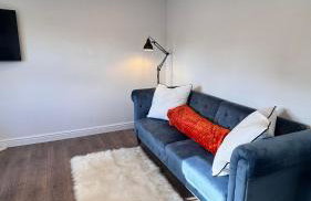 Penthouse Loft Suite in Putney, PS5, 60"TV, Netflix, Sleeps 6, ideal for relocators and professionals - Foto 19