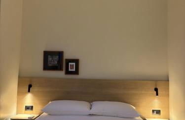 Studio completo no centro com garagem coberta e vista - Foto 4