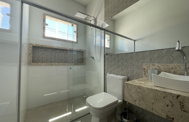 Casa COMPLETA com Piscina 1 Min da Praia - Foto 17