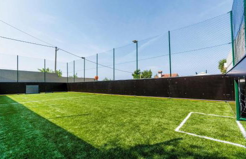 Gorgeous Home In Mravince With Sauna - Photo 59