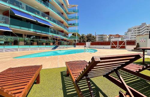 Apartamento en Port Trebol con parking privado y acceso directo a la piscina - Photo 1