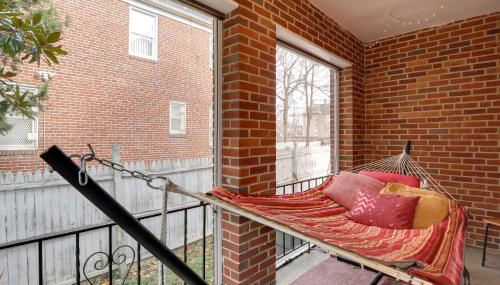 Charming Baltimore Getaway - 5 Miles to Downtown! - Foto 2