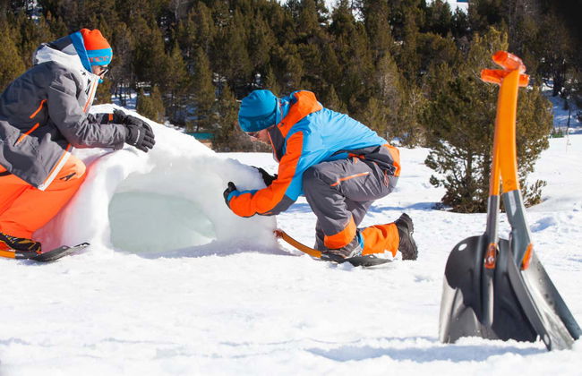 Costruzione di un iglù a Grandvalira - Foto 3