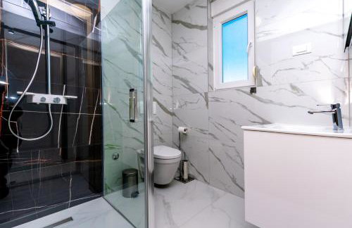 Modern Casa di Lucija with heated pool, near Airport, own parking - Foto 17