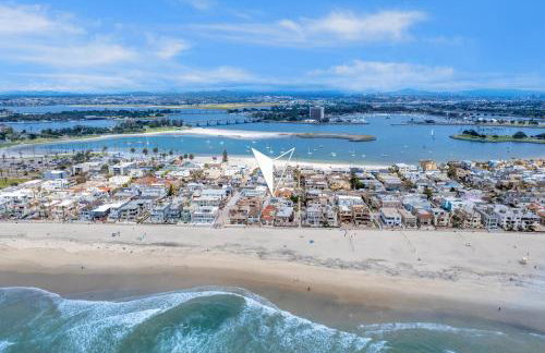 Stunning beach home - steps2sand, AC, Large Patio and Fast Wifi! - Foto 35
