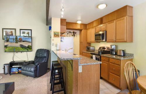 Enjoy Forest Views Retreat at Kingswood Village - Photo 11