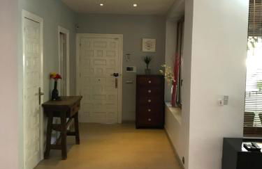 Villa with Heated Pool and Jacuzzi close to Puerto Banus and Beach - Photo 24