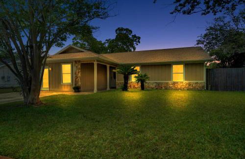Luxe Guest Suite Near The Emerald Coast of PCB - Photo 36