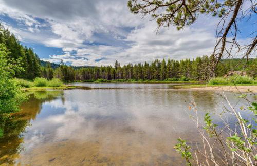 Snowshoe and Sled On-Site! Soda Springs Cabin - Foto 36