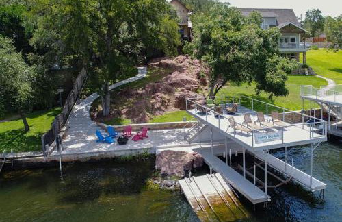Lakefront Home with WiFi, Entertainment, Dock & Lake Views - Dogs OK - Photo 47