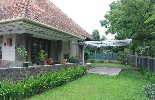 De Riau Cottage by HouseinBandung - Foto 47