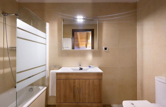 SG Marina 54 Apartments - Photo 16