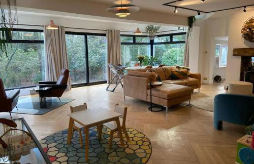 Acorn Lodge Luxury Retreat In a Stunning Oasis With Hot Tub - Pass the Keys - Foto 18