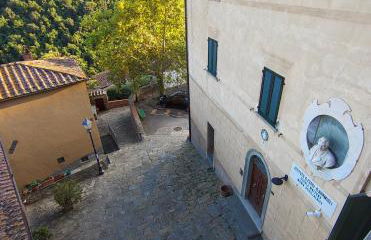TUSCANFLAT Castle - Photo 72